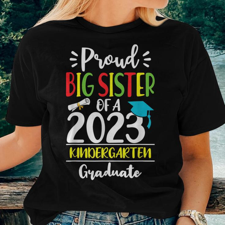 Proud Big Sister Of A Class Of 2023 Kindergarten Graduate Women T-shirt Gifts for Her