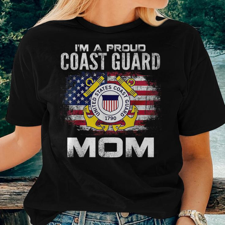 Im A Proud Coast Guard Mom With American Flag For Mom Women T-shirt Crewneck Gifts for Her