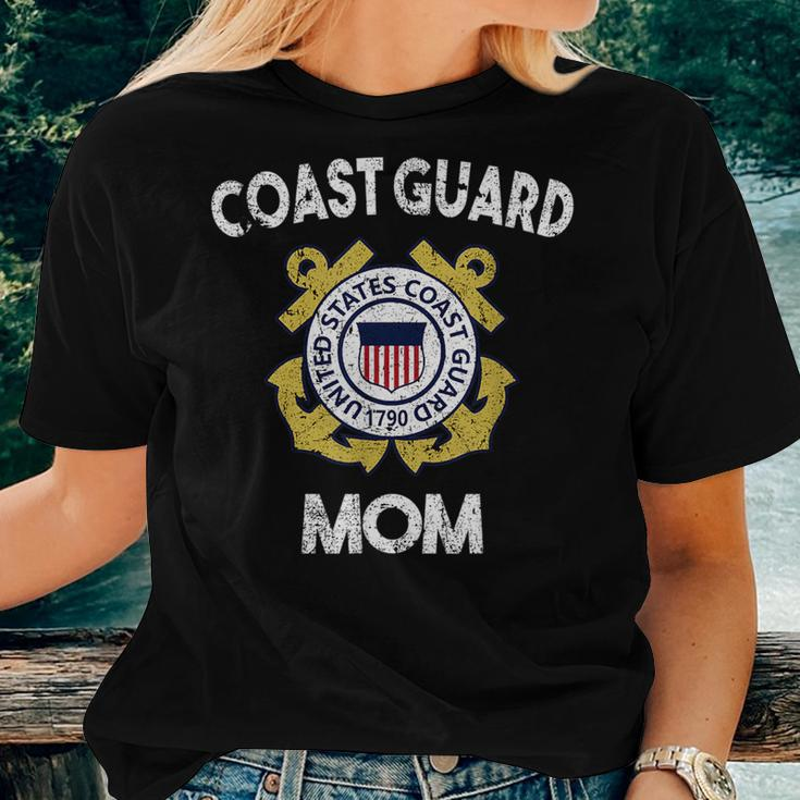Proud Us Coast Guard Mom Military Pride For Mom Women T-shirt Gifts for Her