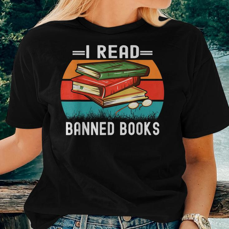 I Read Banned Books Teacher Bookworm Library Read Women T-shirt Gifts for Her