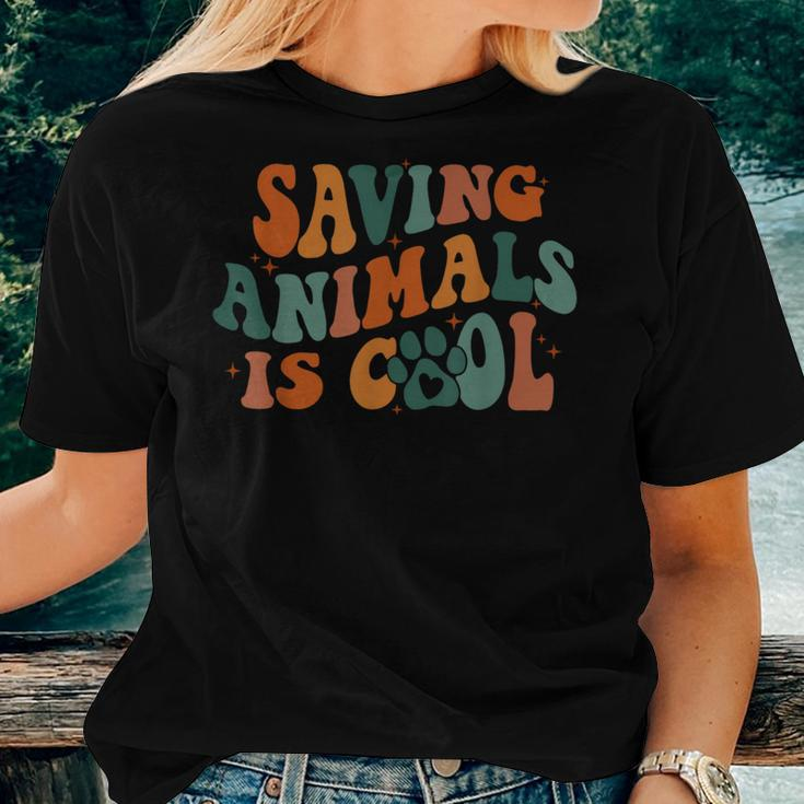 Retro Groovy Saving Animals Is Cool Veterinarian Vet Tech Women T-shirt Gifts for Her