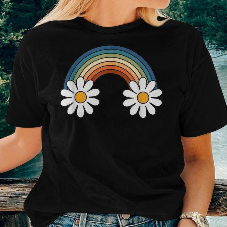 Retro Rainbow Daisy Groovy Hippie Boho Graphic Women T-shirt Gifts for Her
