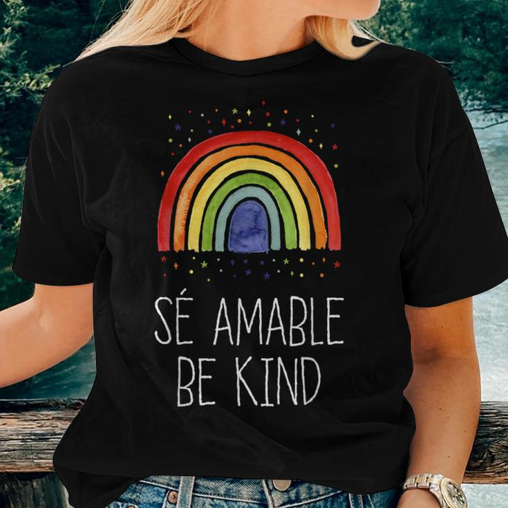 Se Amable Kind In Spanish Motivational Sayings Teacher Women T-shirt Gifts for Her