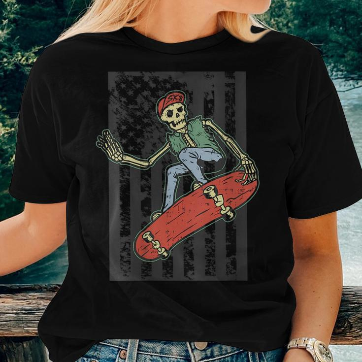 Skateboard Skateboarder Vintage American Flag Skeleton Women T-shirt Gifts for Her