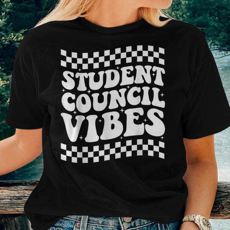 Student Council Vibes Retro Groovy School Student Council Women T-shirt Gifts for Her