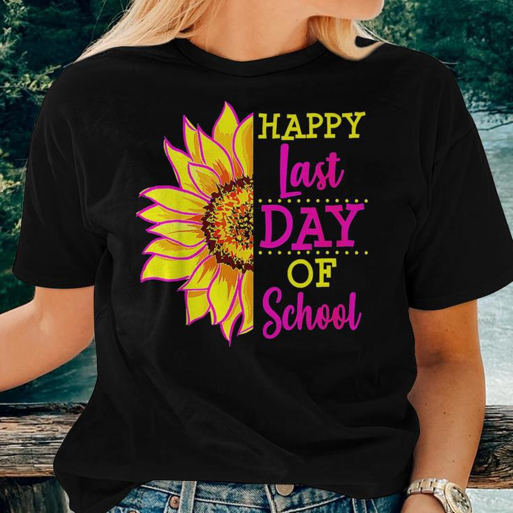 Sunflower Last Day Of School Teacher End Year Preschool Women T-shirt Crewneck Gifts for Her