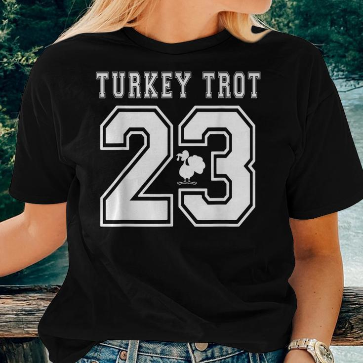 Thanksgiving Turkey Trot Costumes 2023 Fall Marathon Runner Women T-shirt Gifts for Her
