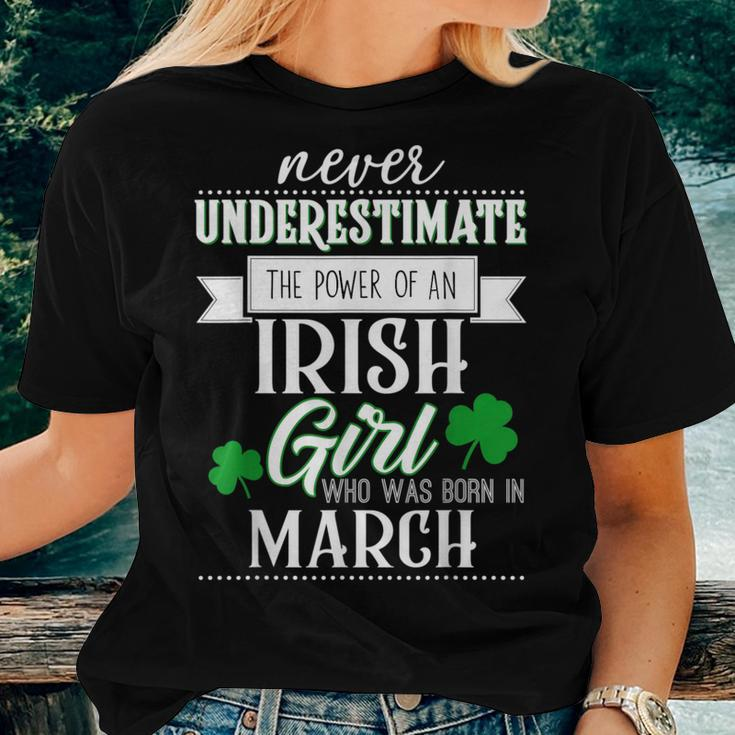 Never Underestimate Irish Girl March Birthday Women T-shirt Gifts for Her