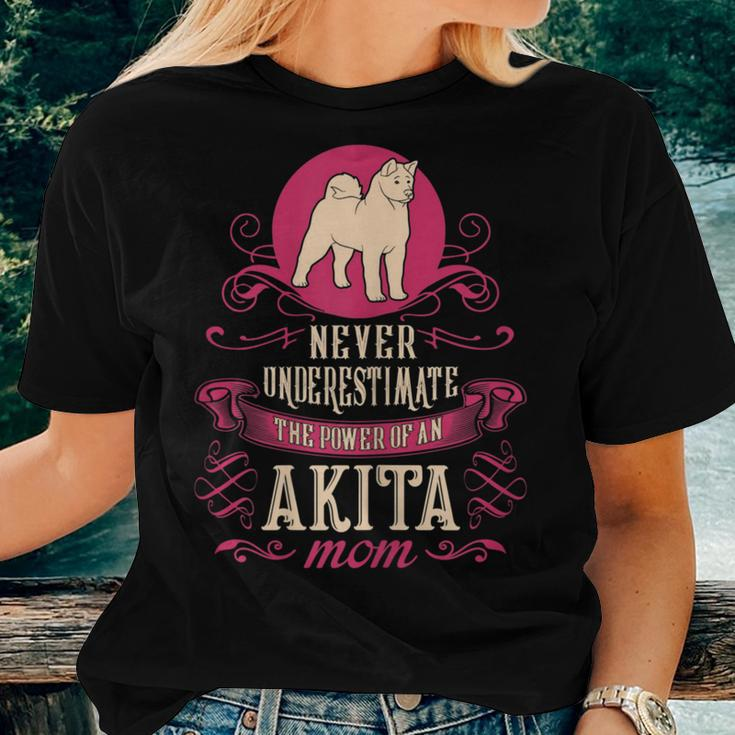 Never Underestimate Power Of Akita Mom Women T-shirt Gifts for Her