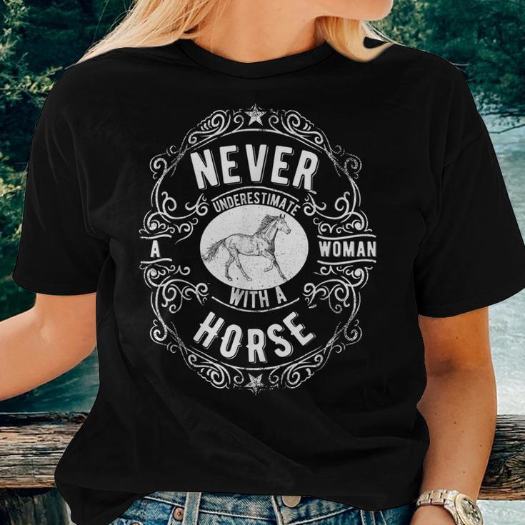 Never Underestimate A Woman With A Horse Riding Women T-shirt Gifts for Her