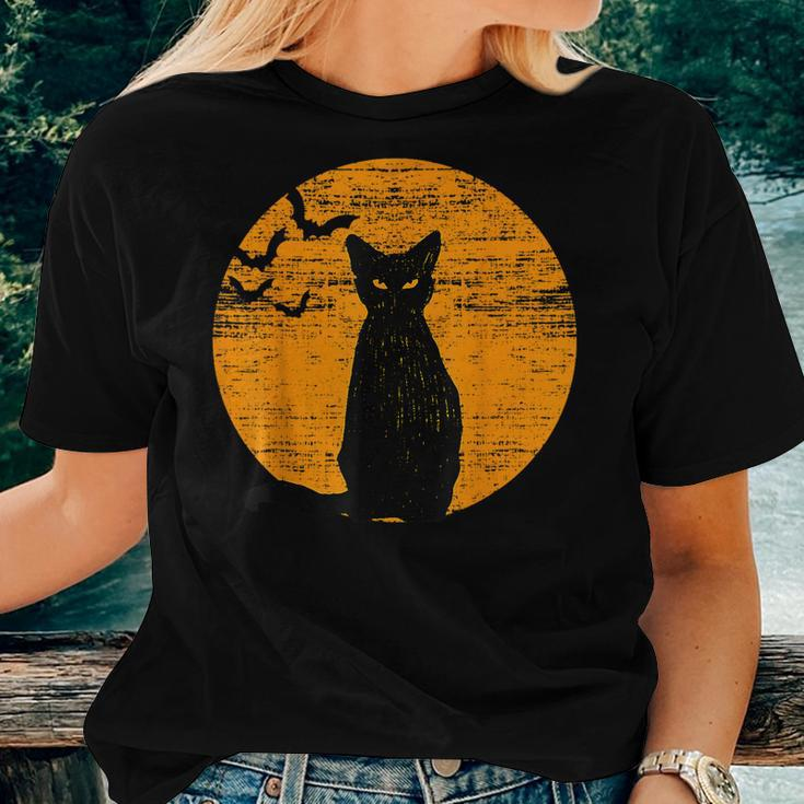 Vintage Scary Halloween Black Cat Costume Retro Moon Cat Mom Women T-shirt Gifts for Her