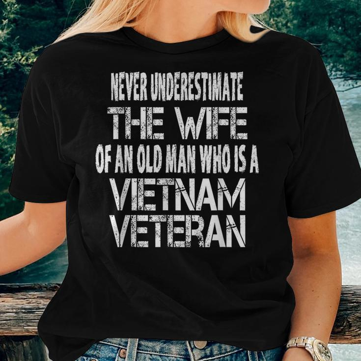 Vintage Vietnam Veteran Wife Spouse Of Vietnam Vet Women T-shirt Gifts for Her
