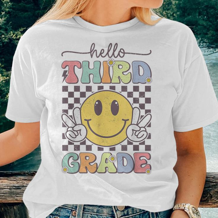 3Rd Grade Team Back To School Hello Third Grade Smile Face Women T-shirt Gifts for Her