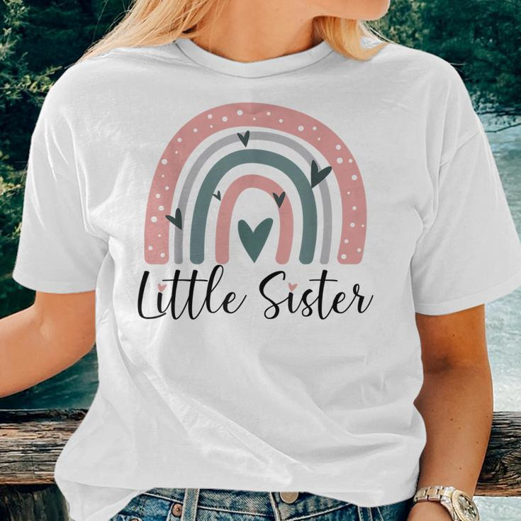 Big Sister Lil Sister Rainbow Family Birth Announcement Women T-shirt Gifts for Her