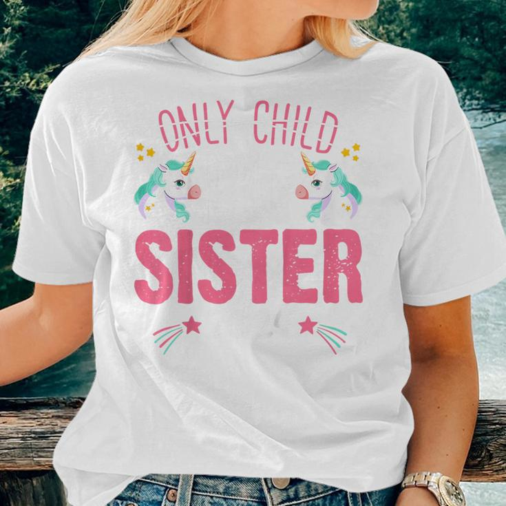 Kids Promoted To Big Sister Est 2024 Unicorn Toddler Girls For Sister Women T-shirt Gifts for Her