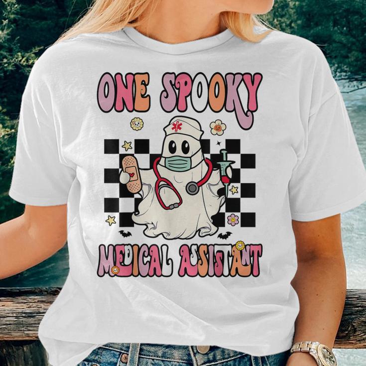 One Spooky Medical Assistant Ghost Halloween Cma Nurse Women T-shirt Gifts for Her