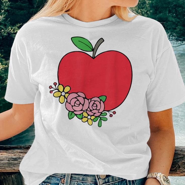 Red Apple With Flowers Proud Teacher Life Teaching Job Pride Women T-shirt Gifts for Her