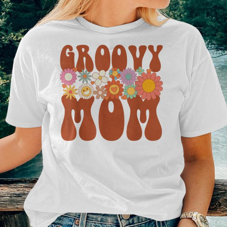 Retro Groovy Mom Matching Family Party Mother's Day Women T-shirt Gifts for Her