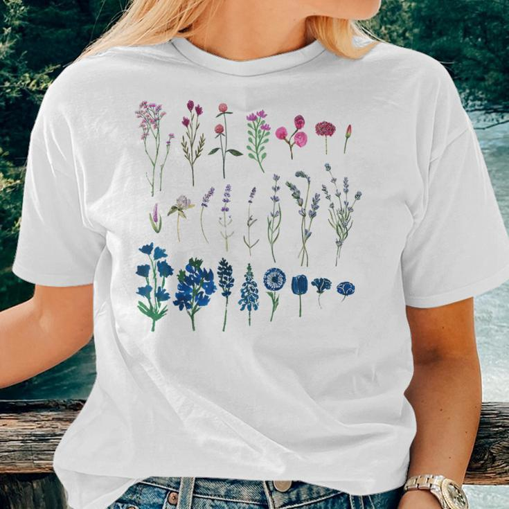 Subtle Bi Pride Bisexual Flowers Flag Discreet Pride Apparel Women T-shirt Gifts for Her