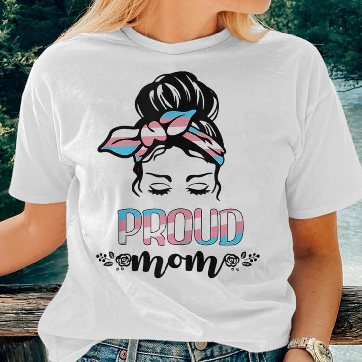 Trans Mom Messy Bun Proud Transsexual Transgender Pride Flag Women T-shirt Gifts for Her