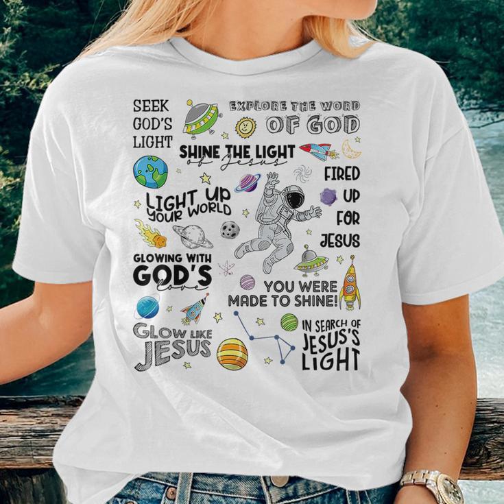 Vintage Stellar Vbs 2023 Seeking Gods Light Women T-shirt | Mazezy