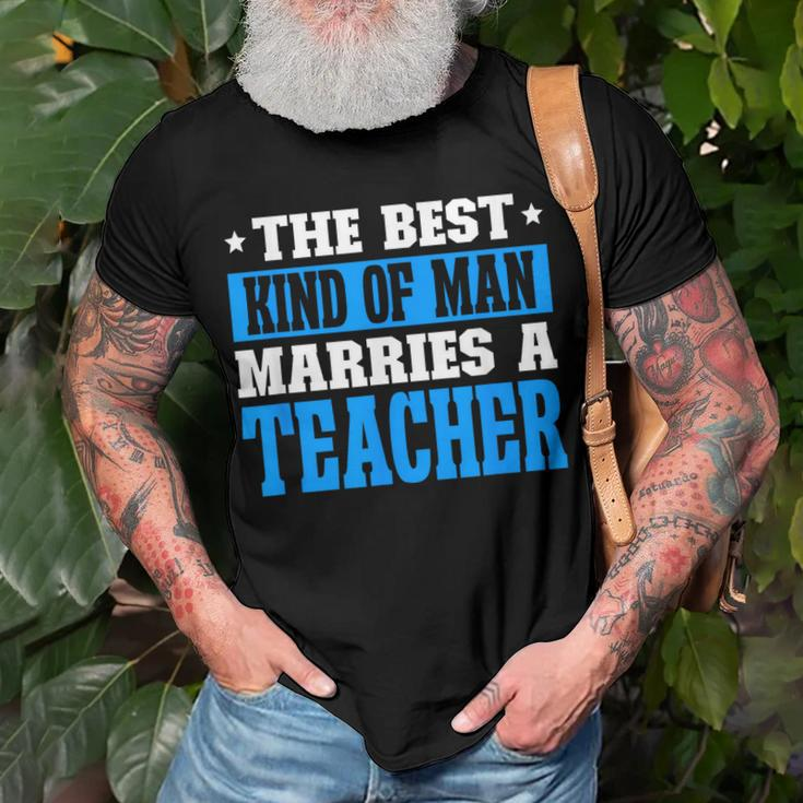 Best Kind Of Man Marries A Teacher Husband Of A Teacher Gift For Mens Gift For Women Men T-shirt Crewneck Short Sleeve