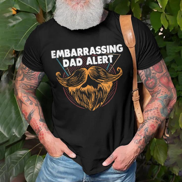 Embarrassing Dad Alert Parents Family Mom Dad Relatives Gift For Women Men T-shirt Crewneck Short Sleeve