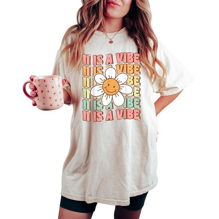 Eleven Is A Vibe Groovy 11Th Birthday Party Daisy Flower Women's Oversized Comfort T-shirt