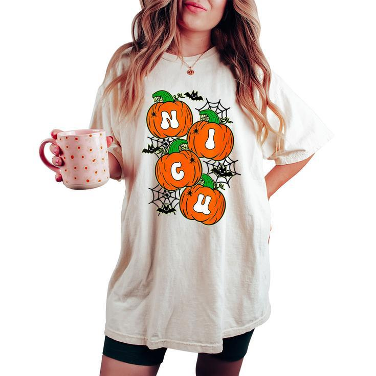 Retro Halloween Nicu Nurse Pumpkin Spooky Vibes Fall Vibes Women's Oversized Comfort T-shirt