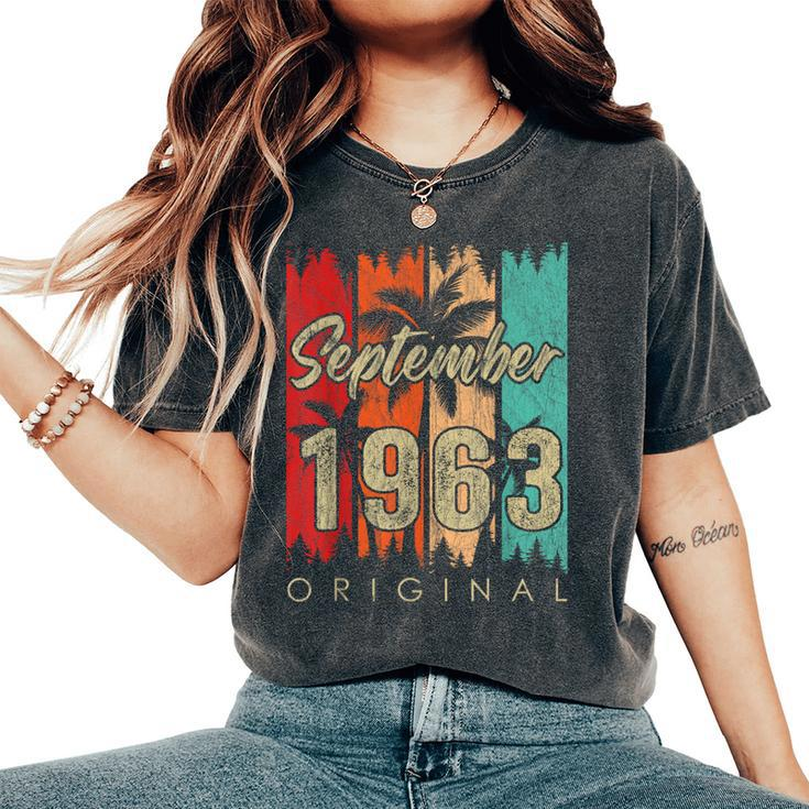 60 Year Old Made In September 1963 60Th Birthday Women's Oversized Comfort T-Shirt