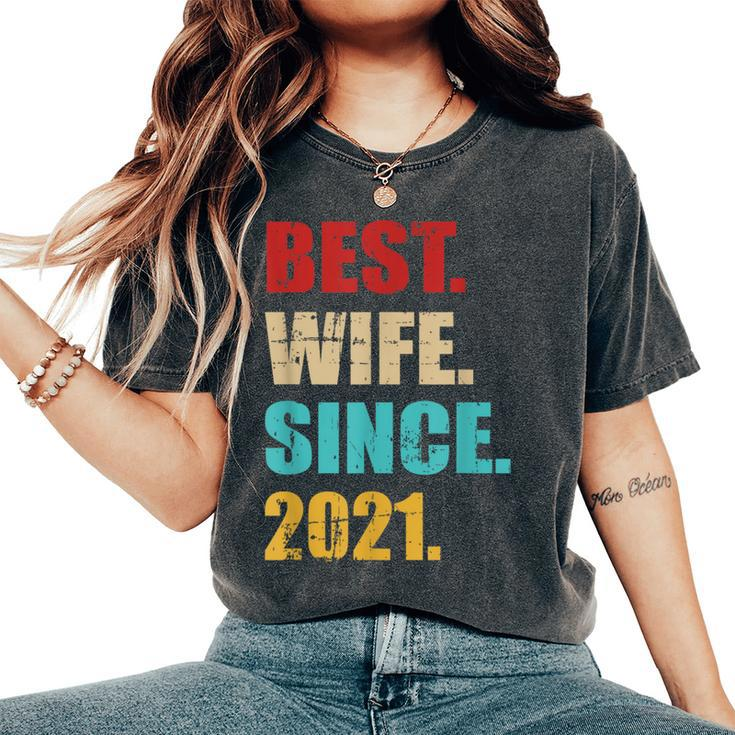 Best Wife Since 2021 For 2Nd Wedding Anniversary Vintage Women's Oversized Comfort T-shirt