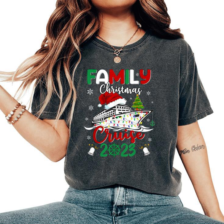 Family Christmas Cruise 2023 Squad Xmas Cruising Lover Women's Oversized Comfort T-Shirt