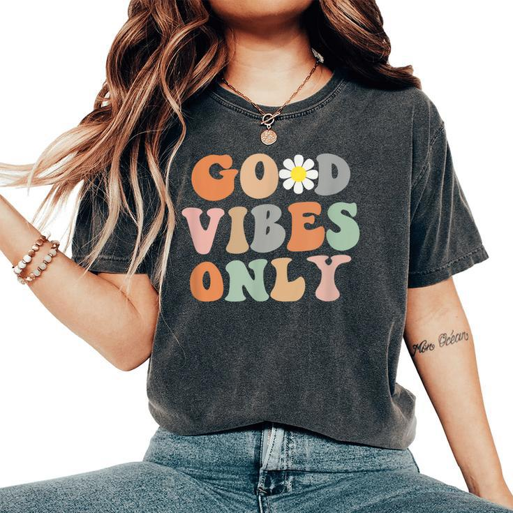 Good Vibes Only Retro With Daisy Women's Oversized Comfort T-shirt