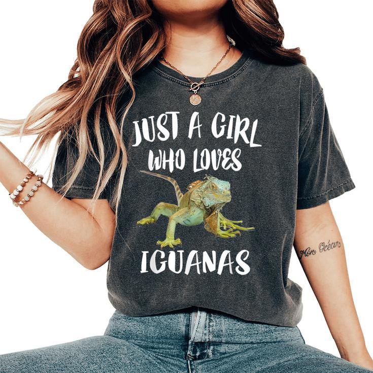 Just A Girl Who Loves Iguanas Reptile Pet Lover Women's Oversized Comfort T-Shirt