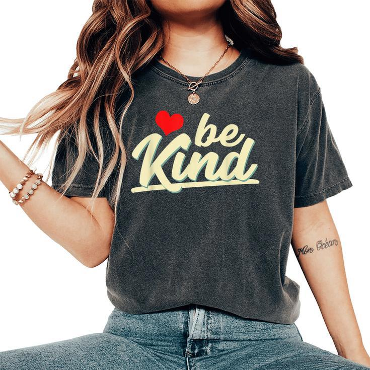 Be Kind Graphic Women's Oversized Comfort T-shirt