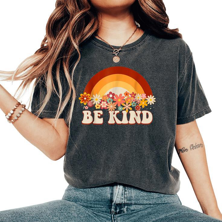 Be Kind Rainbow Choose Kindness Anti Bullying Groovy Organe Women's Oversized Comfort T-Shirt