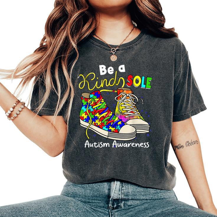 Be A Kind Sole Autism Awareness Puzzle Shoes Be Kind Women's Oversized Comfort T-shirt