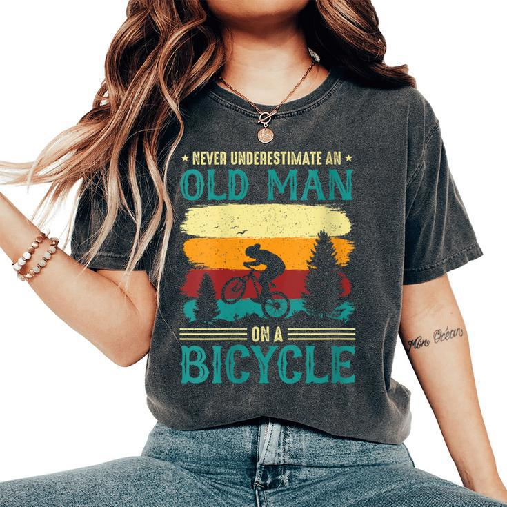 Retired Biker Never Underestimate An Old Man On A Bicycle Women's Oversized Comfort T-Shirt
