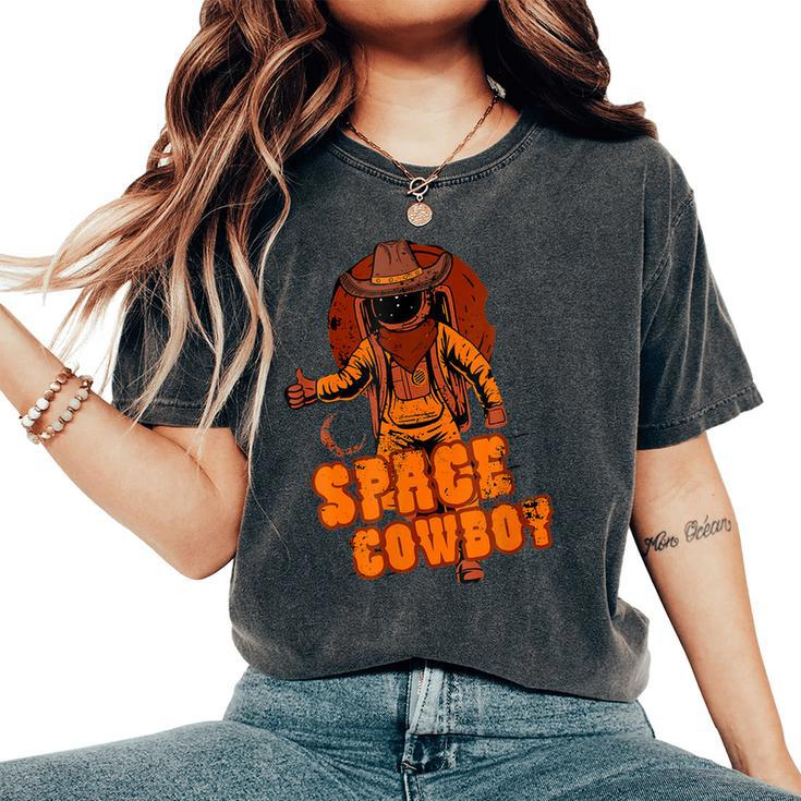 Retro Space Cowboy Cowgirl Rodeo Horse Astronaut Western Women's Oversized Comfort T-shirt