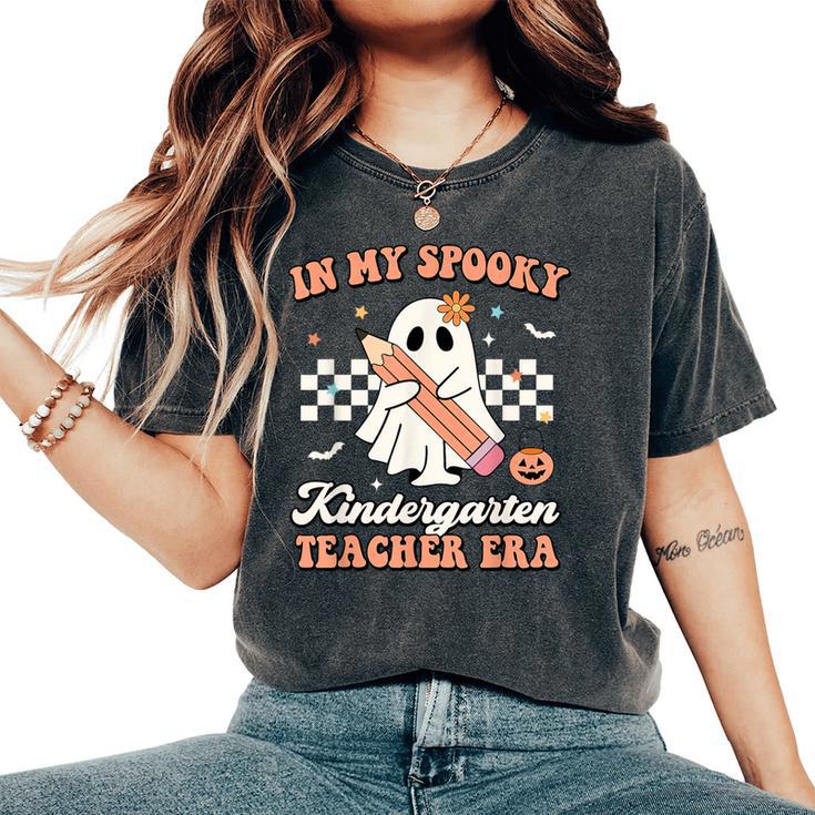 In My Spooky Kindergarten Teacher Era Groovy Retro Halloween Women's Oversized Comfort T-Shirt