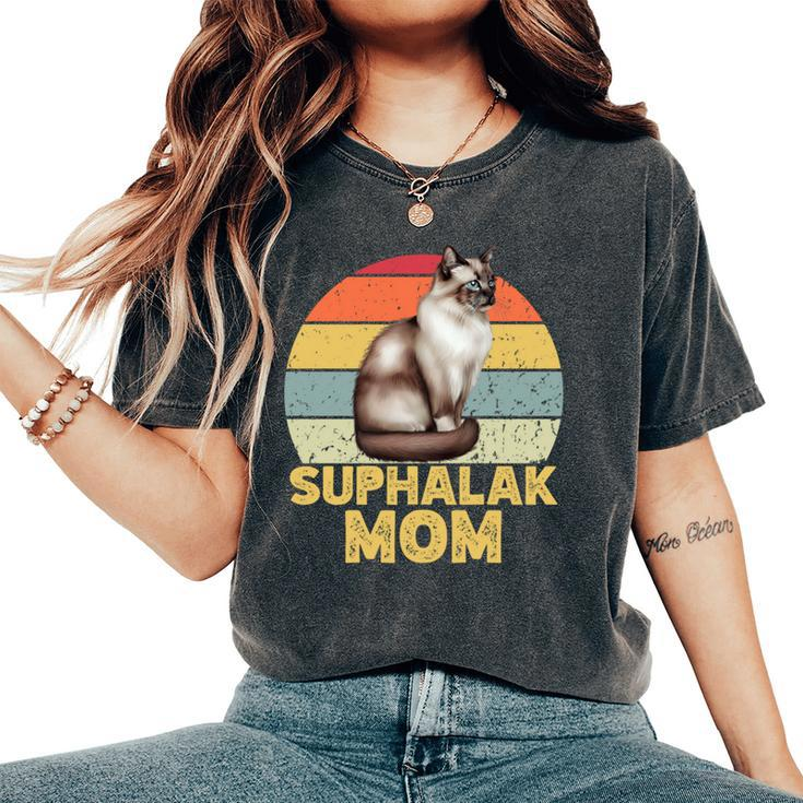 Suphalak Cat Mom Retro Vintage Cats Lover & Owner Women's Oversized Comfort T-Shirt