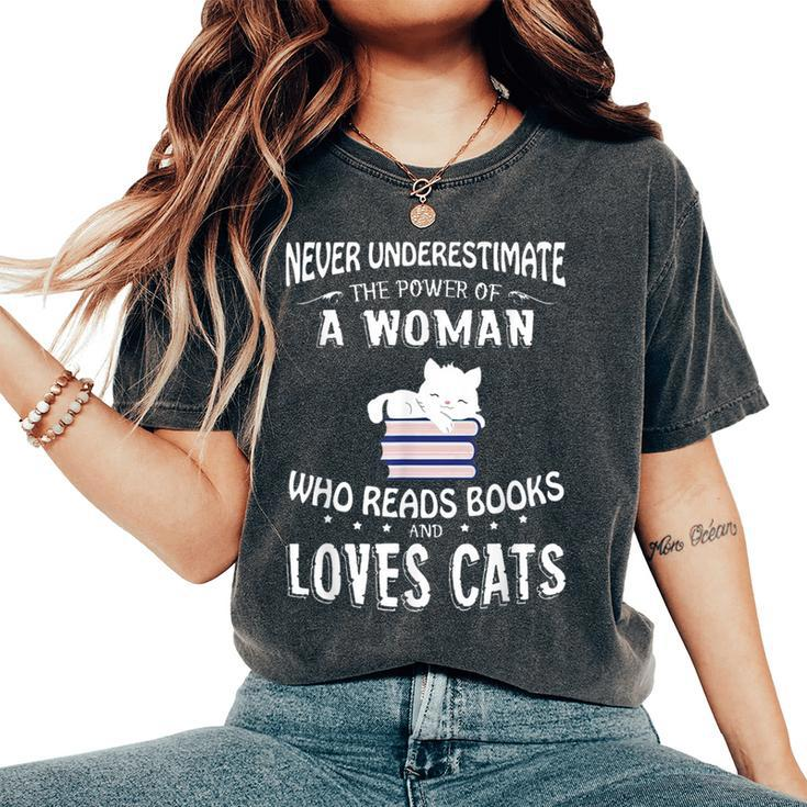 Never Underestimate The Power Of A Woman With A Book Reading Women's Oversized Comfort T-Shirt