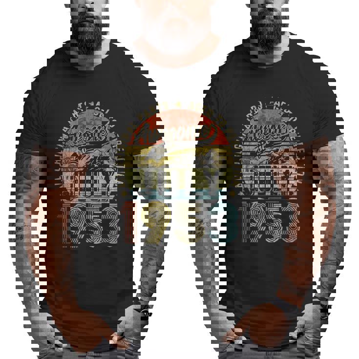 Funny 70 Year Old July 1953 Vintage Retro 70Th Birthday Gift 70Th Birthday Funny Gifts Big and Tall Men Graphic T-shirt