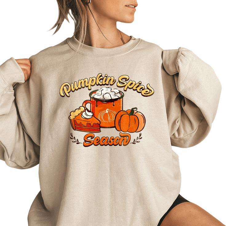 Vintage Pumkin Spice Season Halloween Vibes Women's Oversized Sweatshirt