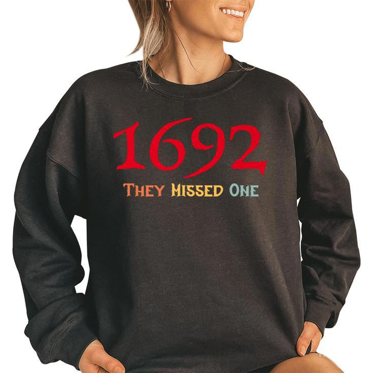 1692 They Missed One Vintage Salem Halloween Women's Oversized Sweatshirt