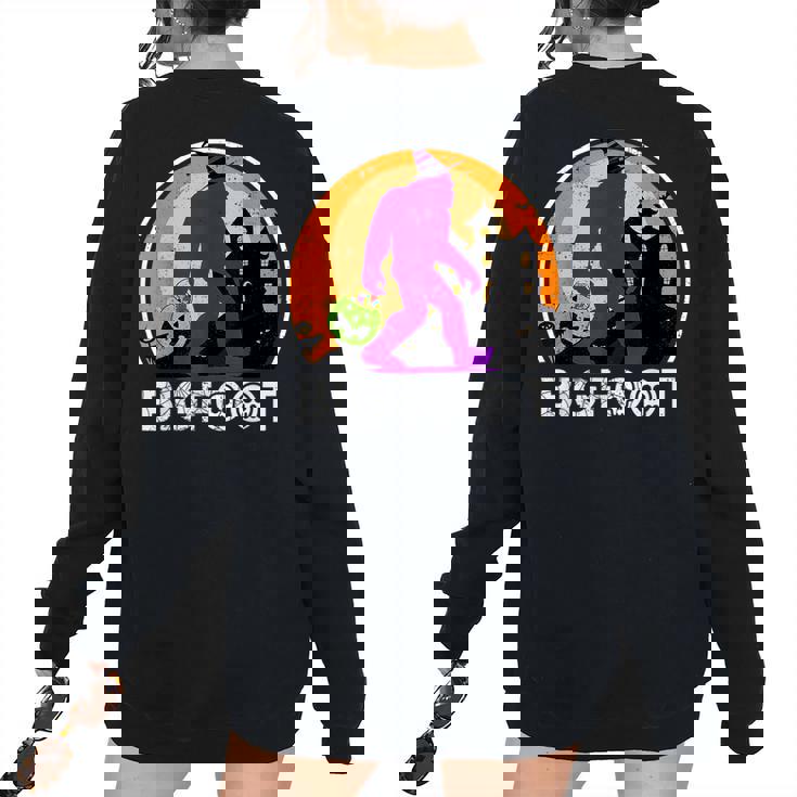 Vintage Bigfoot Halloween Trick Or Treating Halloween Women's Oversized Sweatshirt Back Print