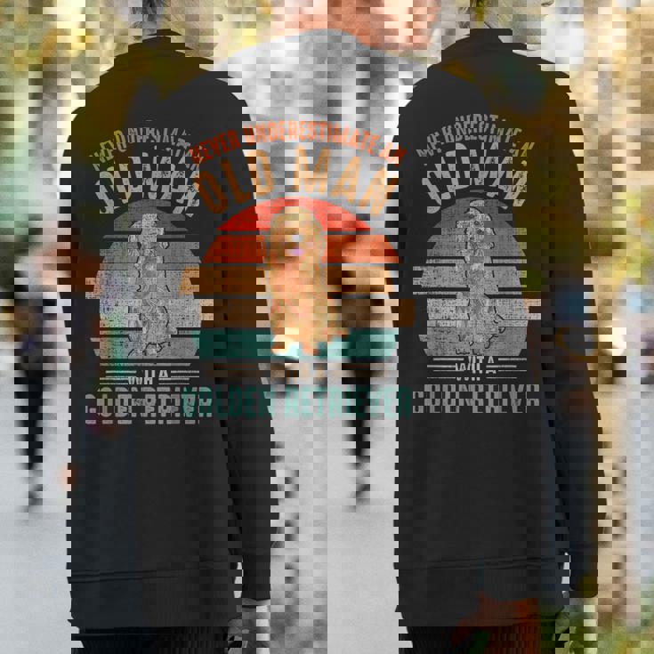 Mb Never Underestimate An Old Man With Golden Retriever Sweatshirt Back Print