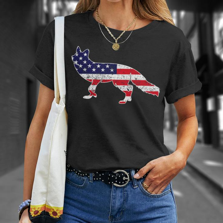 4Th Of July Coyote Graphic Patriotic Usa American Flag Unisex T-Shirt Gifts for Her