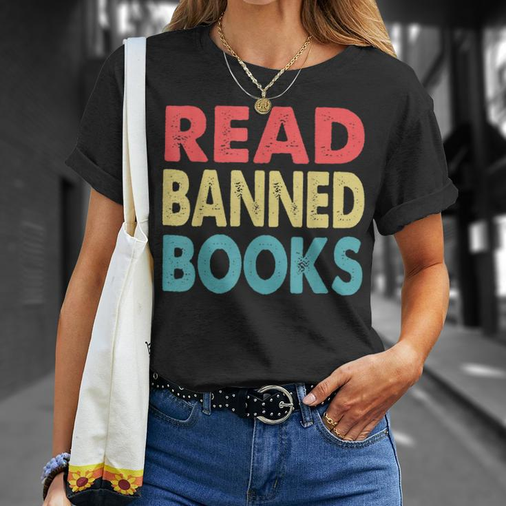 Anti Censorship Reading Quote Retro I Read Banned Books Unisex T-Shirt Gifts for Her