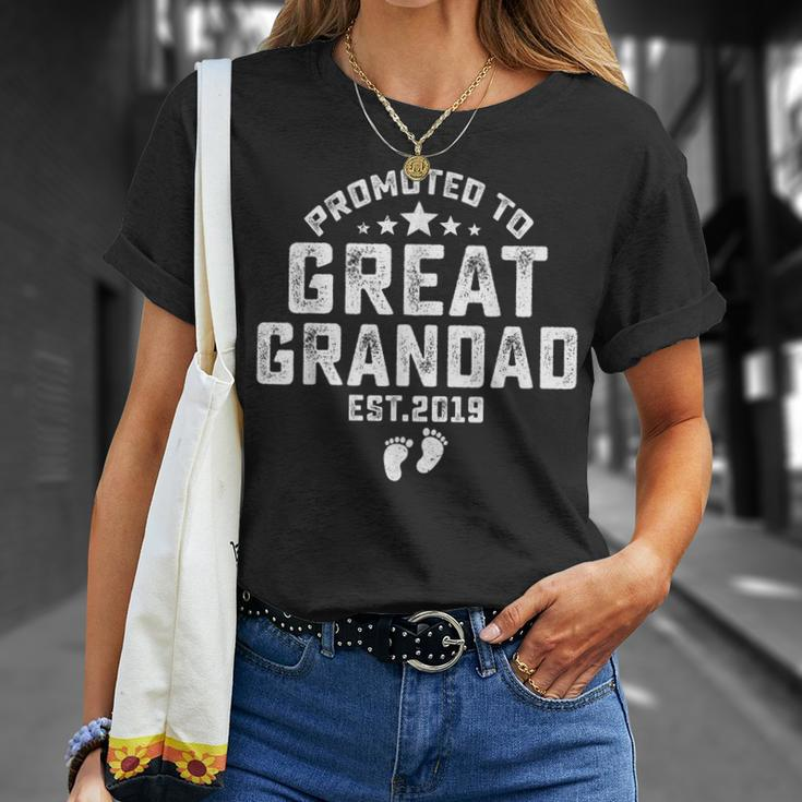 Dad Promoted To Great Grandad 2019 Gift For Fathers Day Gift For Men Unisex T-Shirt Gifts for Her